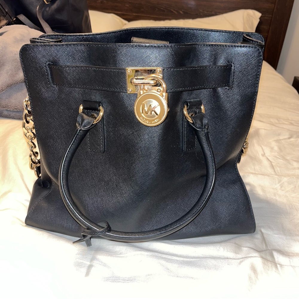 Micheal Kors Purse